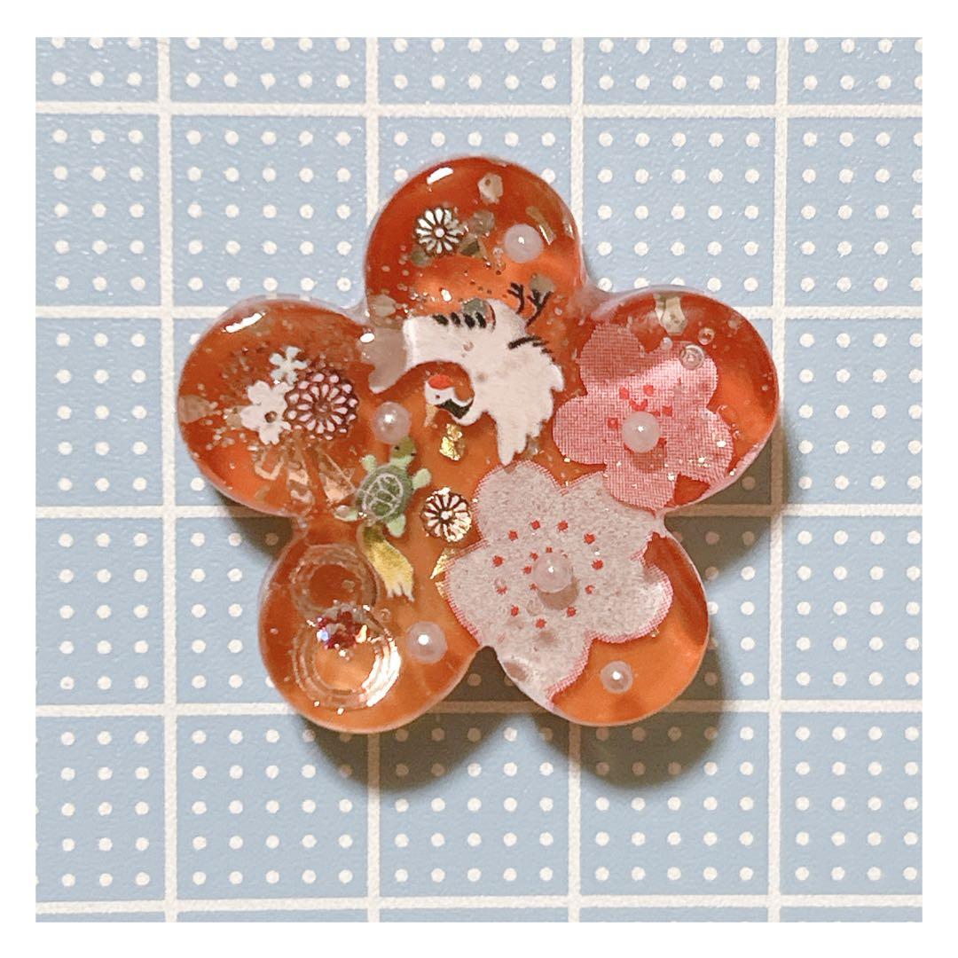 No 989❣️可愛いお正月模様ハート型レジンヘアゴム❣️٩(๑❛ᴗ❛๑)۶❣️