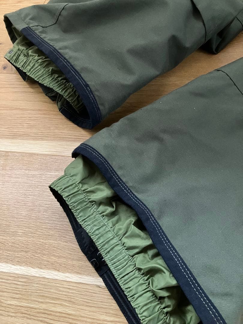 ［本日限定値下げ］Burton バートン　ビブパンツ　カーキ