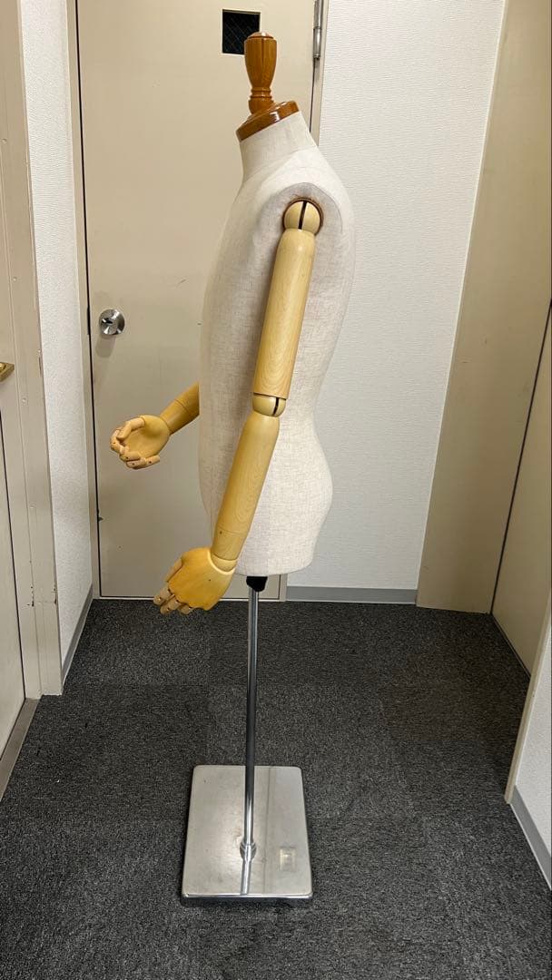 キイヤ　トルソー　マネキン 可動式アーム付き
