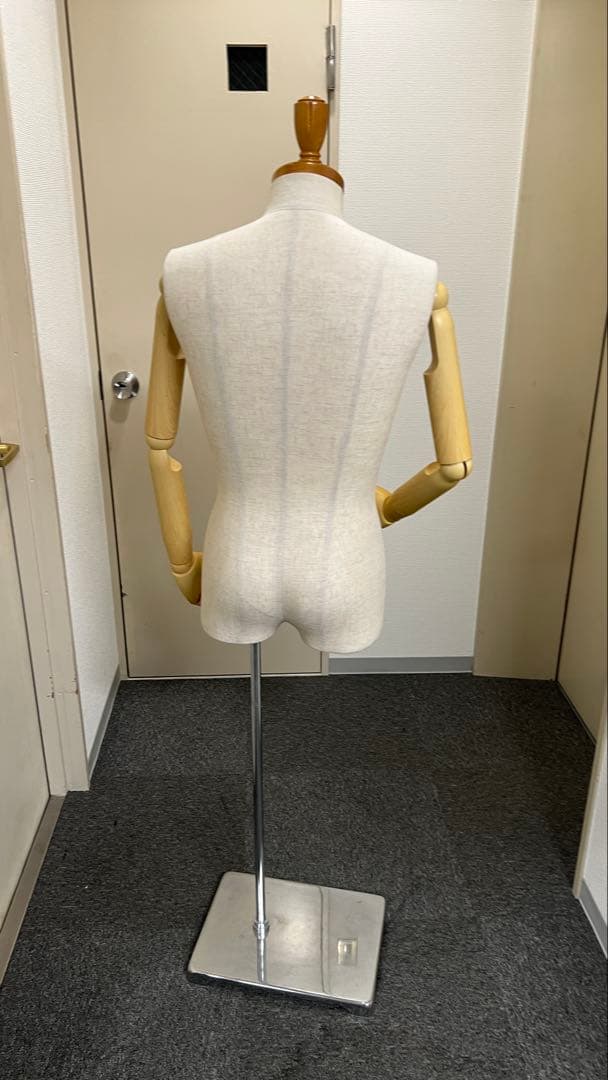 キイヤ　トルソー　マネキン 可動式アーム付き