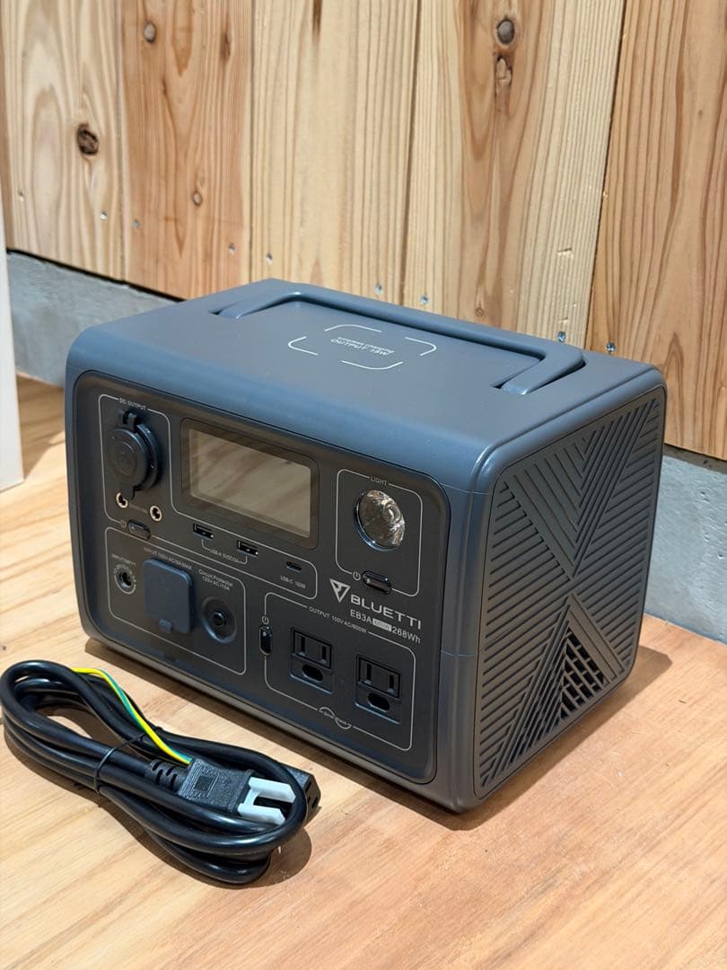 大人気 小型ポータブル電源 BLUETTI EB3A