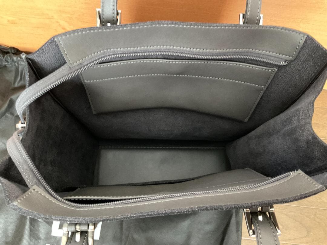 ★美品★FUMIKODAファスナー付縦型トートバッグGENEウォームグレー