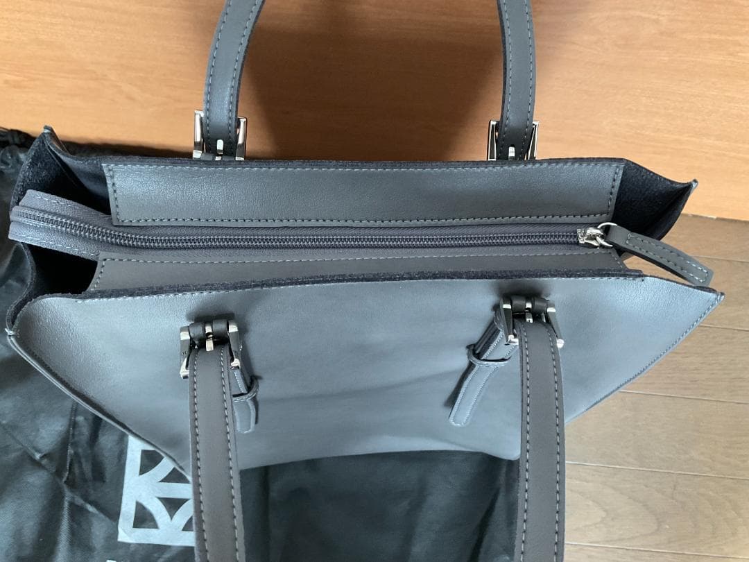 ★美品★FUMIKODAファスナー付縦型トートバッグGENEウォームグレー