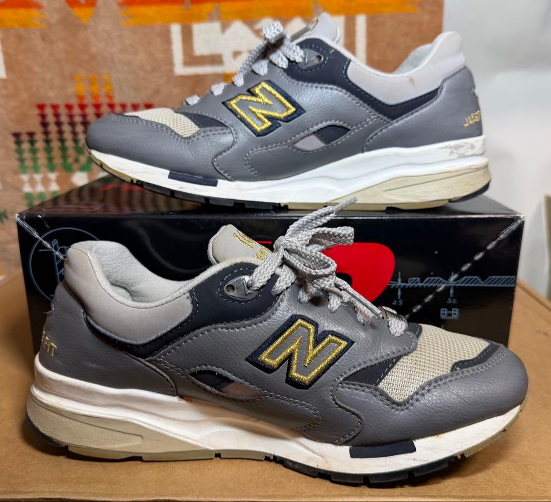 靴 New Balance CM1600LE