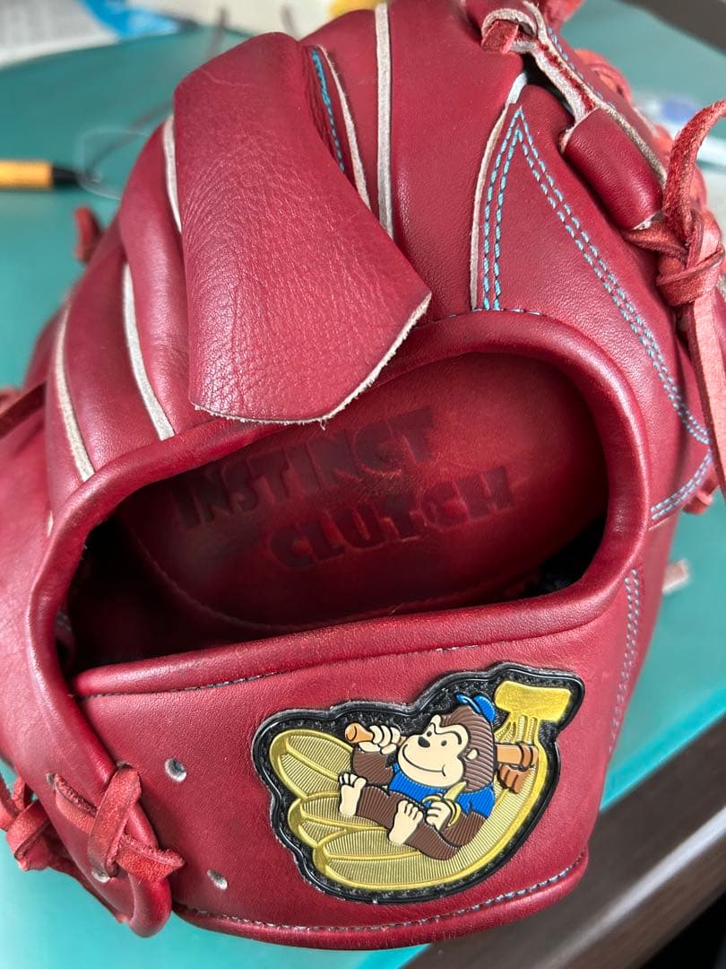 ごりら印の野球道具　硬式投手用グローブ　　特殊重心