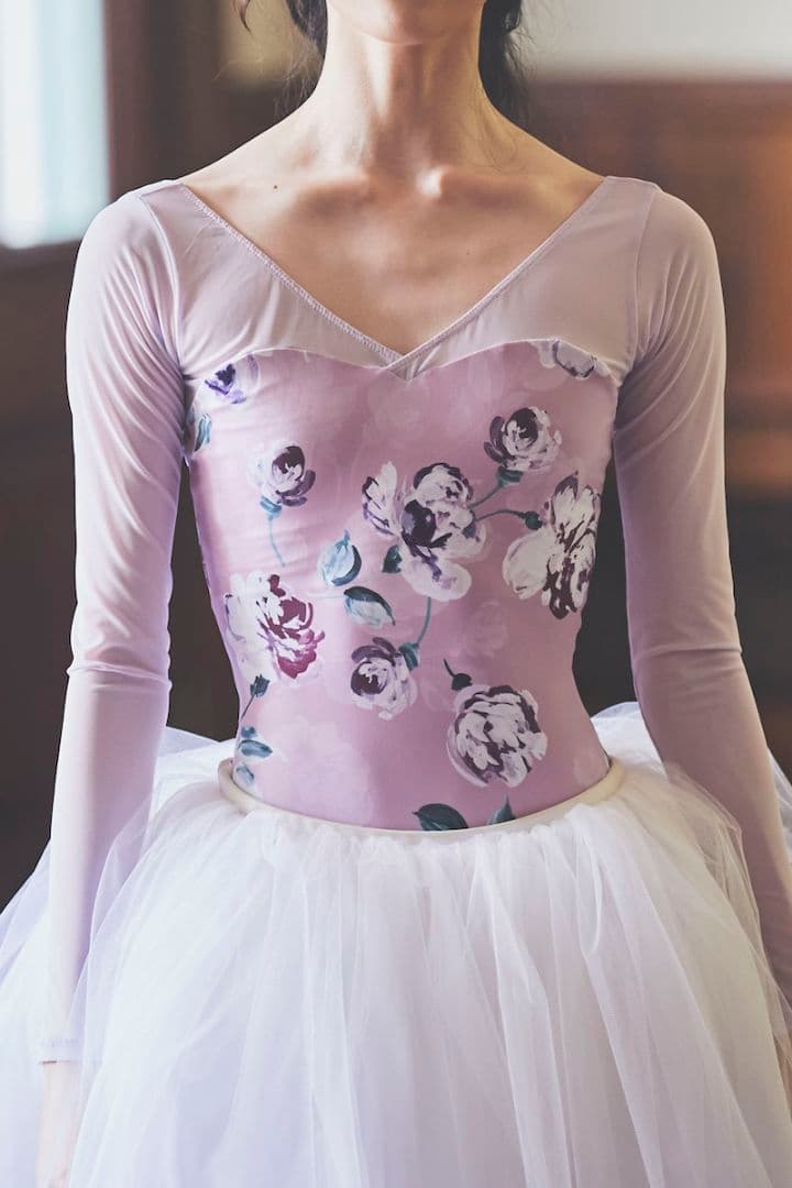 stina　スティナ　レオタード　未使用　ピンク系