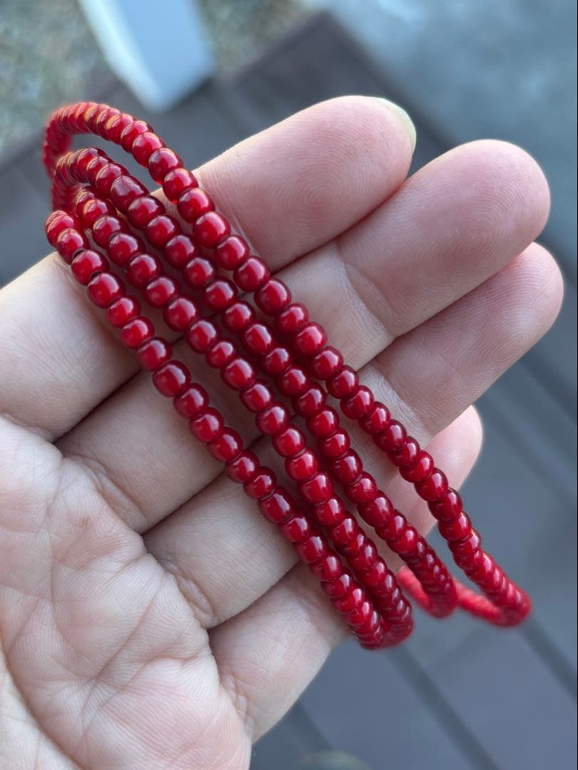 ホワイトハーツ　一連　血赤　アンティーク