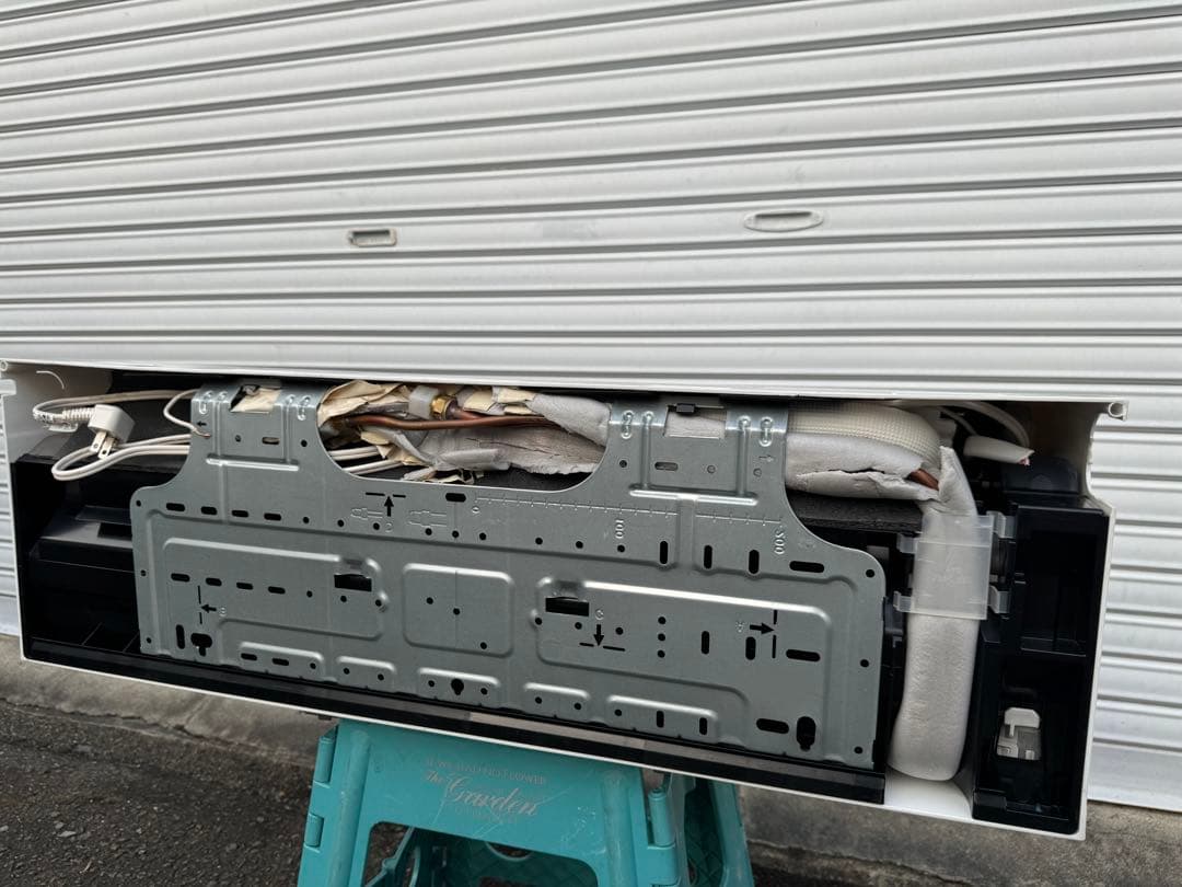 室外機も送料込 2022年製 6畳用 東芝 エアコン クーラー 2.2kw 22