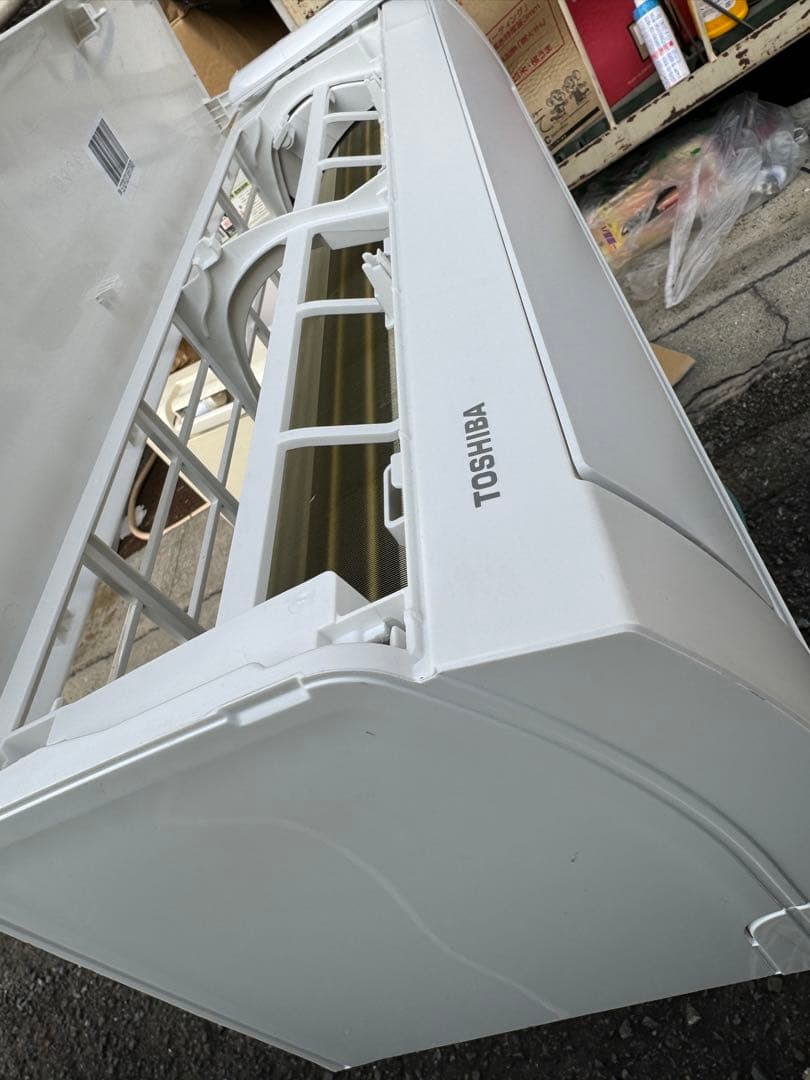 室外機も送料込 2022年製 6畳用 東芝 エアコン クーラー 2.2kw 22