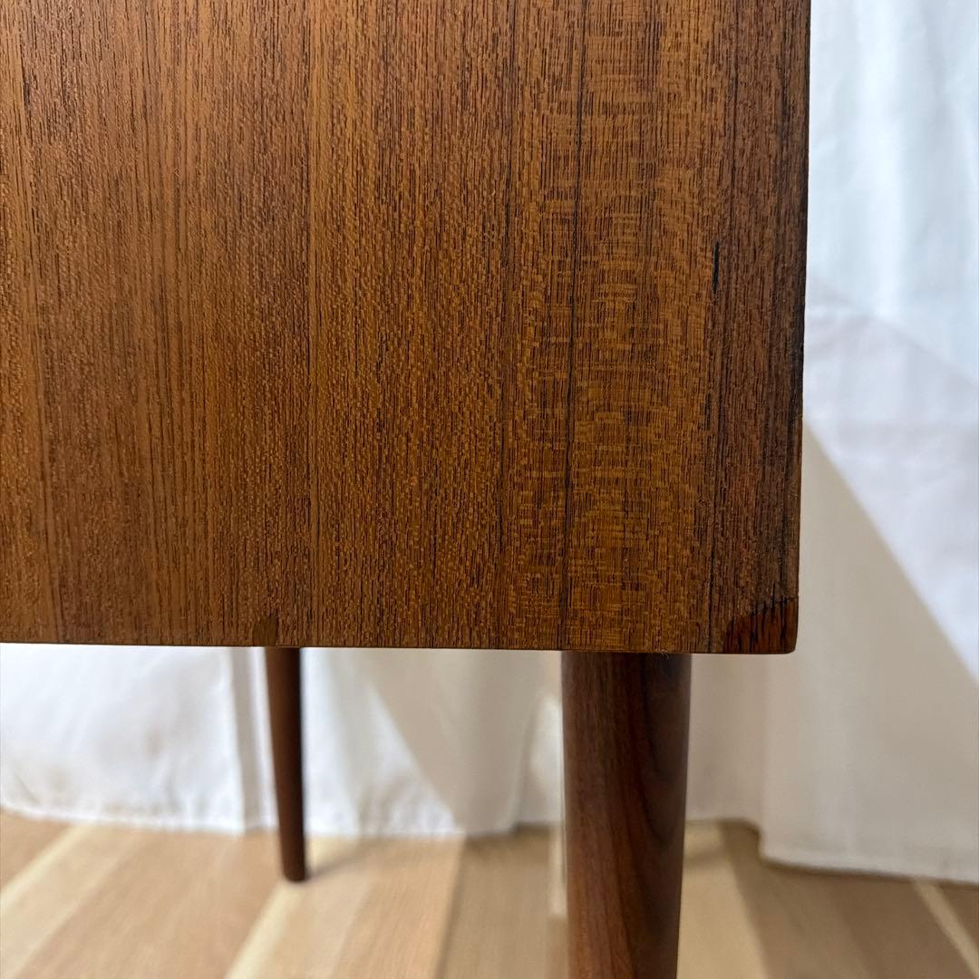 2段チェスト　デンマーク製ヴィンテージ家具