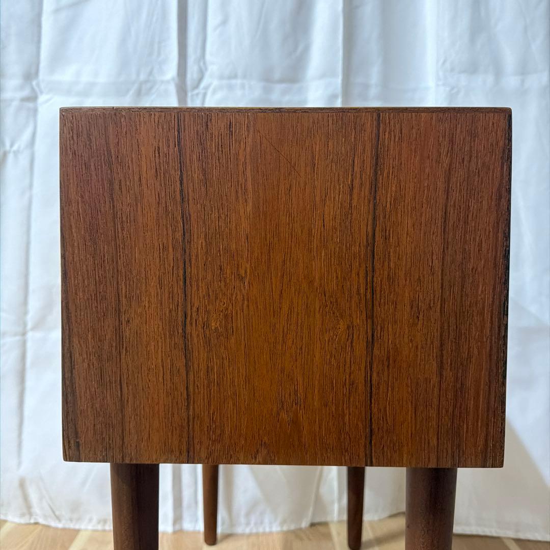 2段チェスト　デンマーク製ヴィンテージ家具