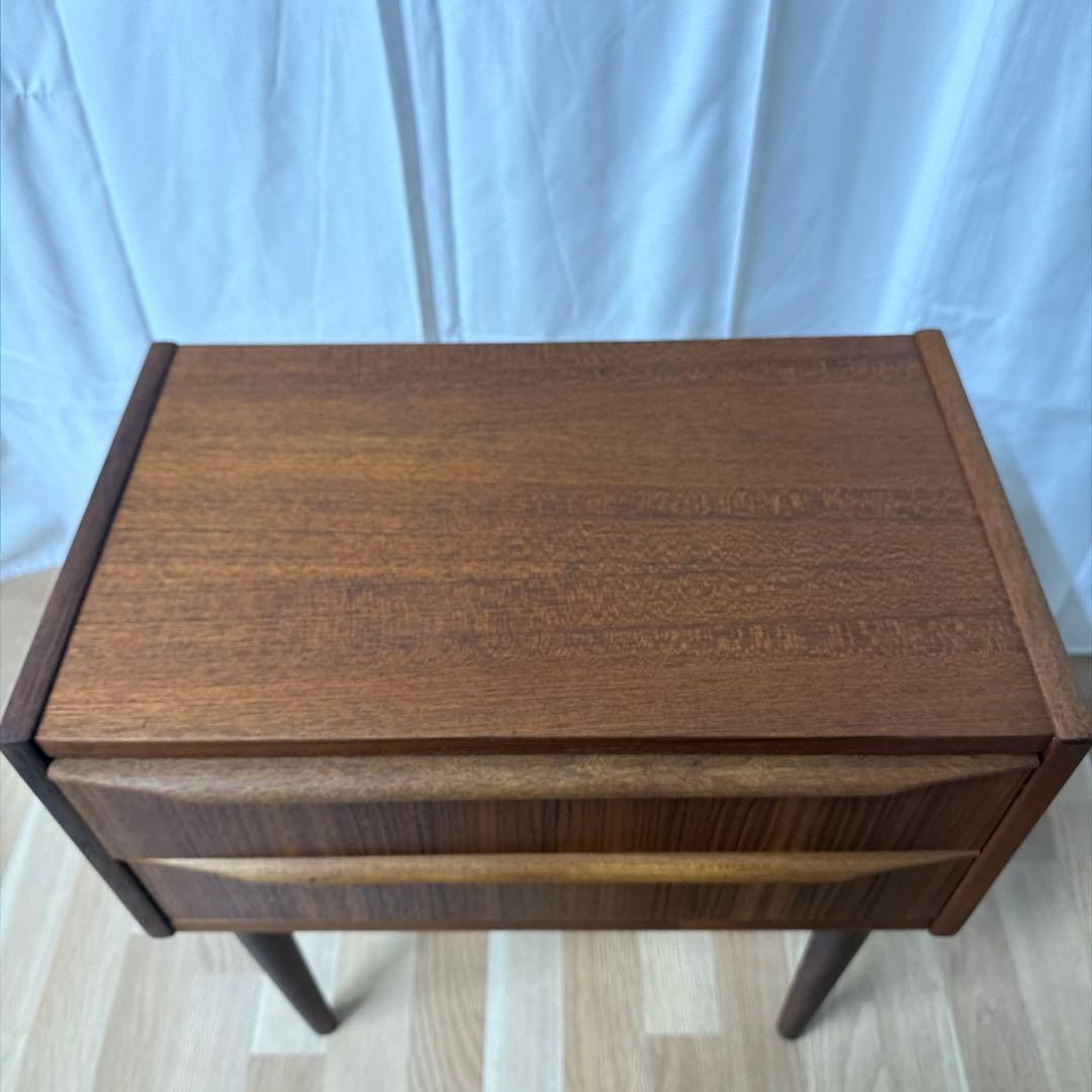 2段チェスト　デンマーク製ヴィンテージ家具