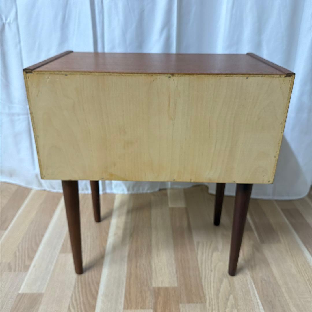 2段チェスト　デンマーク製ヴィンテージ家具