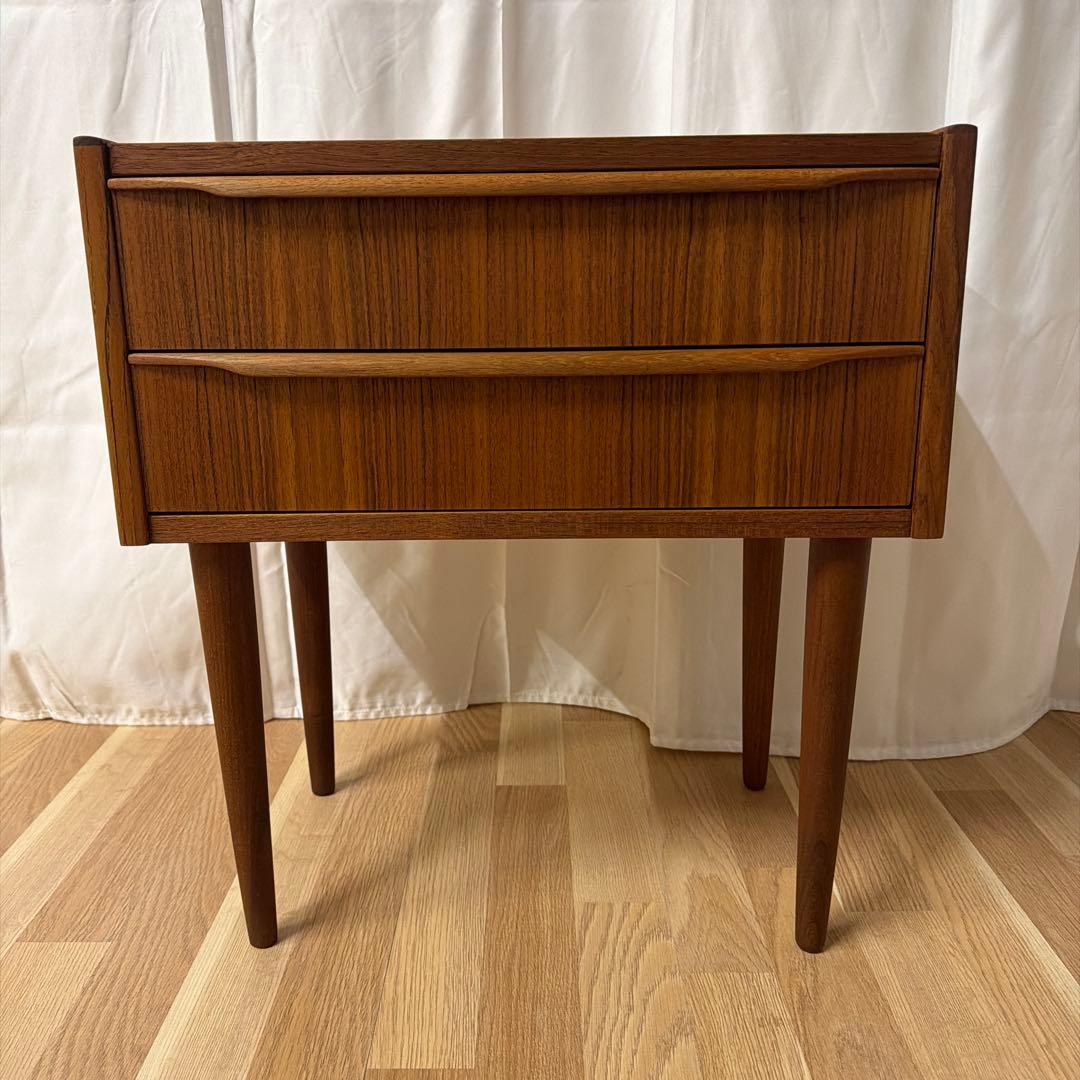 2段チェスト　デンマーク製ヴィンテージ家具