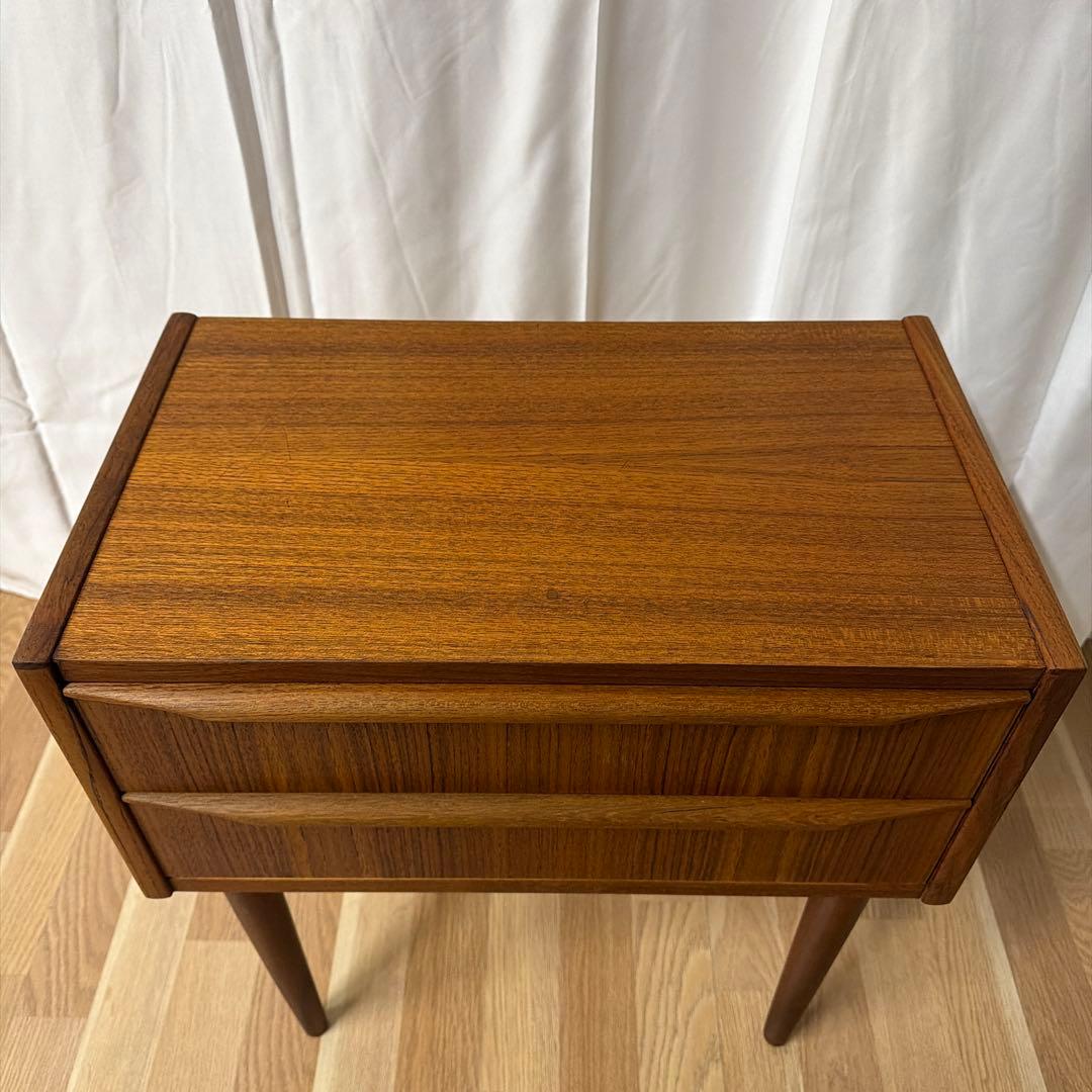 2段チェスト　デンマーク製ヴィンテージ家具