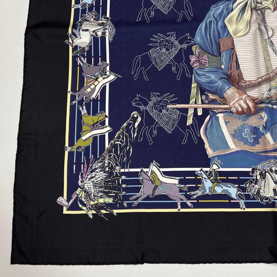 エルメス タグ付き スカーフ カレ90 パウニー族の首長 シルク ネイビー