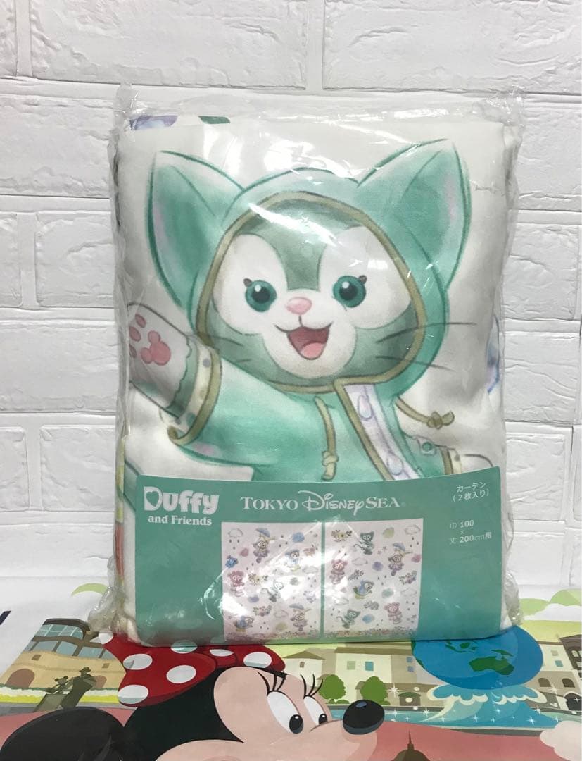 ディズニーシー♥ダッフィー&フレンズ♡ビューティフルレイニーデイズ カーテン♥白