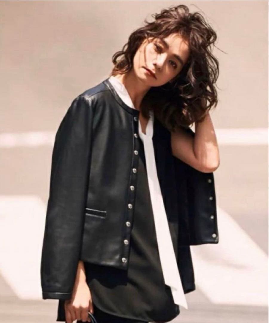 値下げ　２３区　シープレザーノーカラージャケット　サイズ38