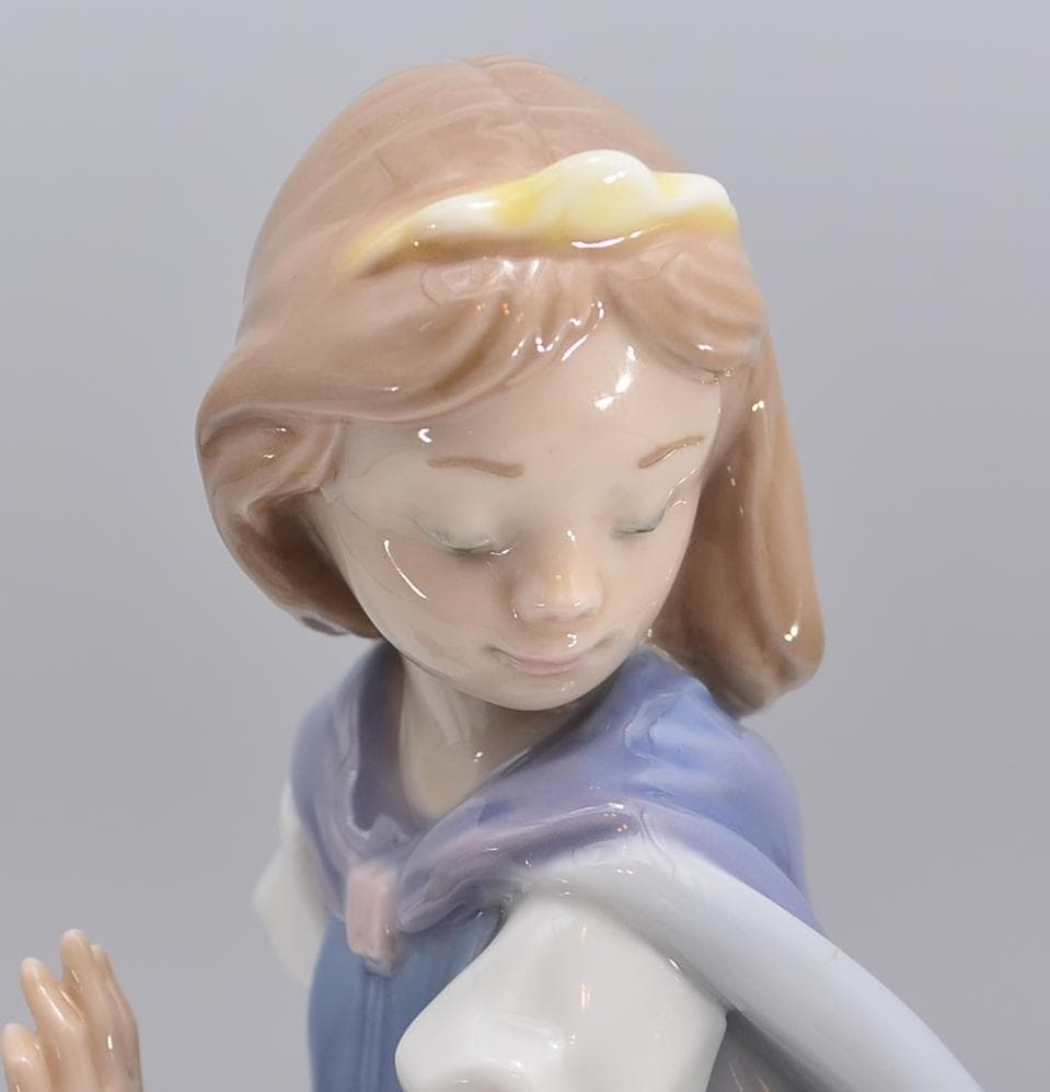 ヤングプリンセス　＃6036　★リヤドロ　スペイン　ポーセリン　光沢仕上げ　絶版