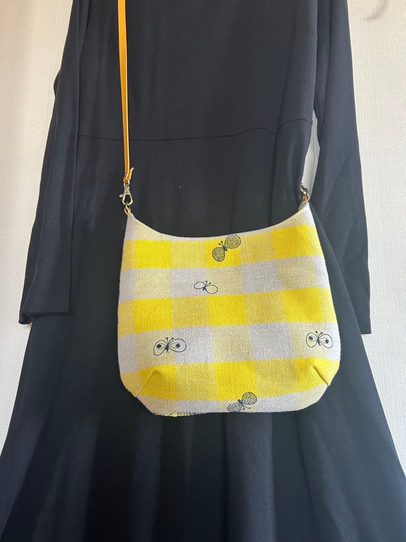 ミナペルホネン★rosy×choucho ショルダーポシェット★ハンドメイド