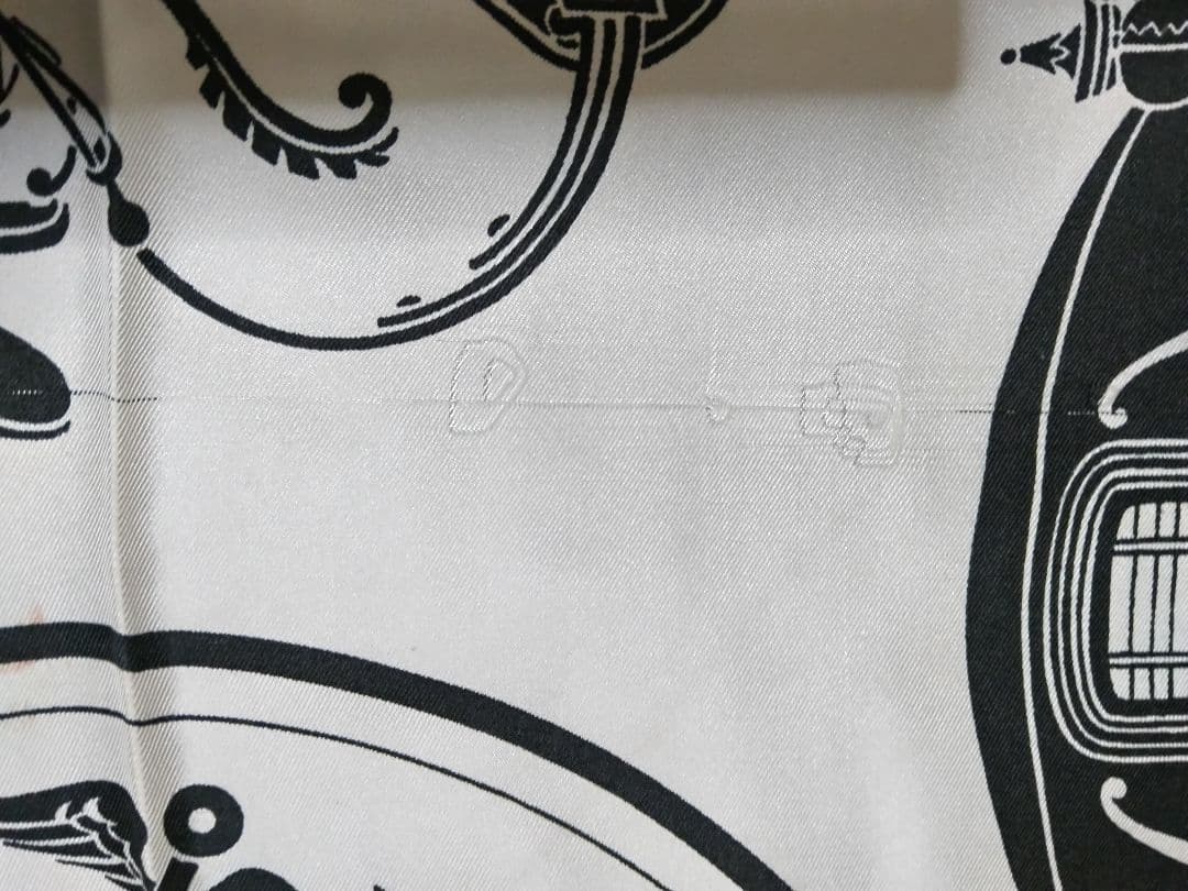 HERMES白色馬車スカーフ