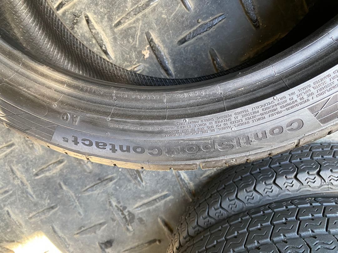 CONTINENTAL 225/40/18 1本のみ送料込み