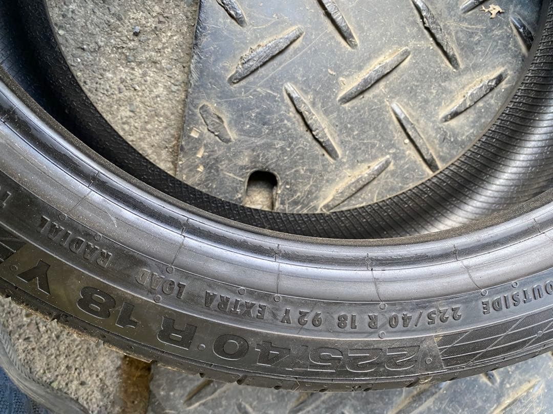 CONTINENTAL 225/40/18 1本のみ送料込み