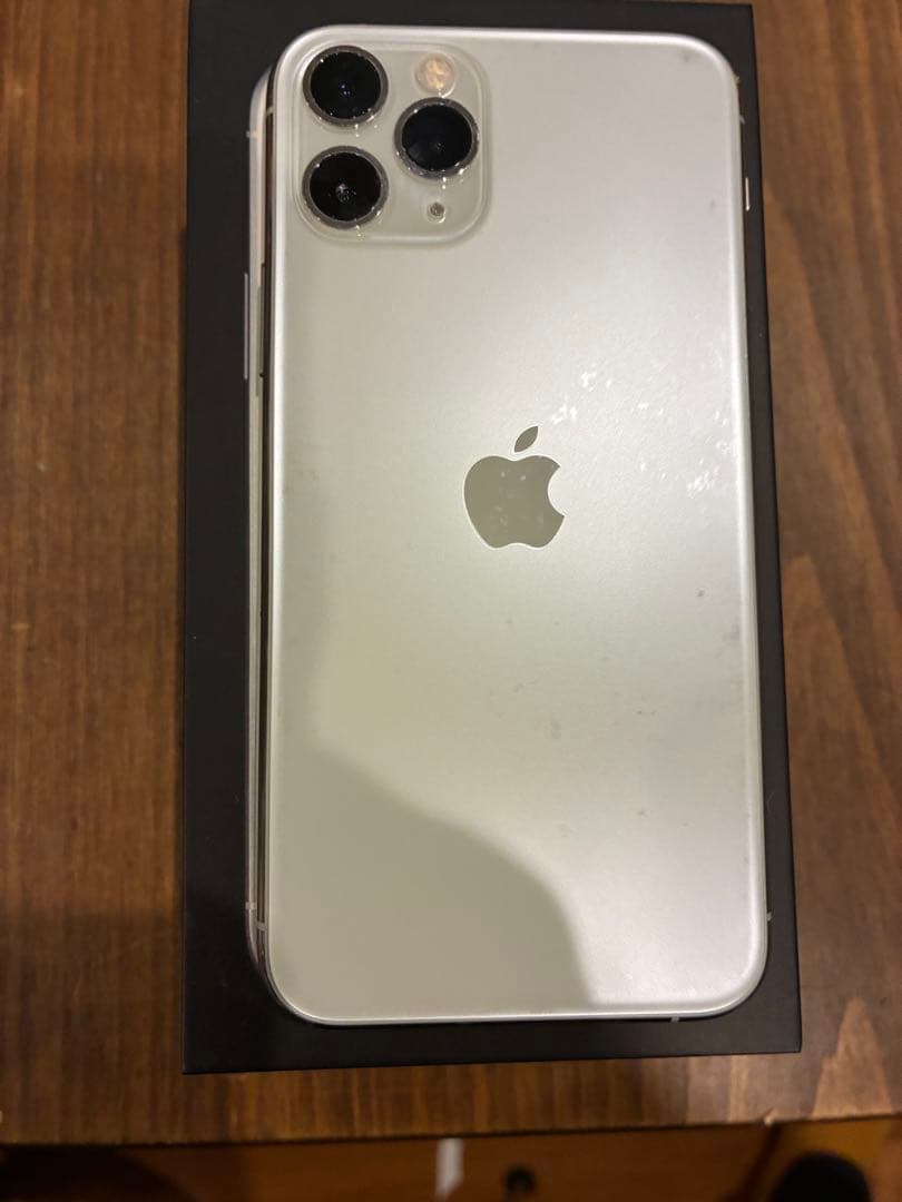 【格安】iPhone 11pro256G 本体　シルバー