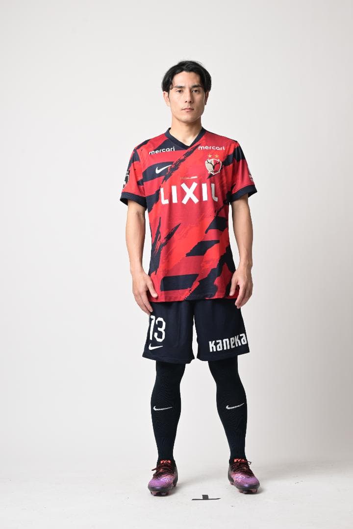 k*i様 知念 慶選手のサイン入り「25Ｊ１リーグ優勝記念Tシャツ」