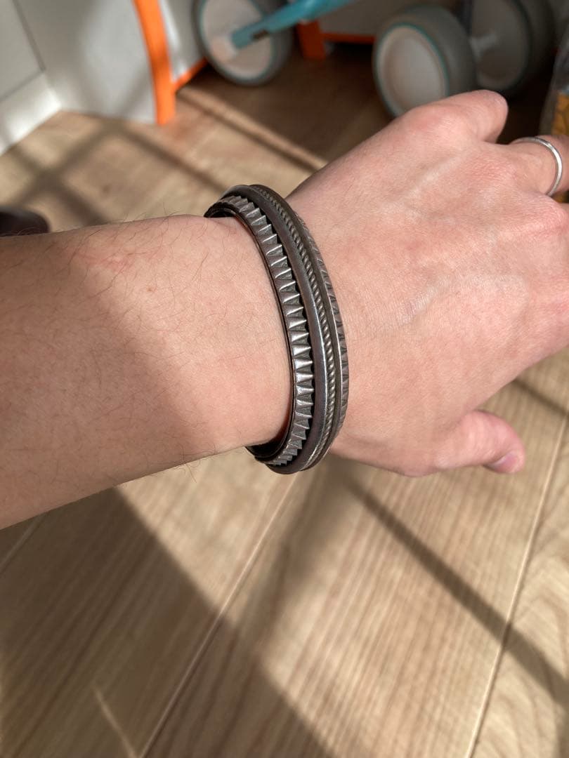 Leander Tahe ナバホ族 インディアンジュエリー バングル