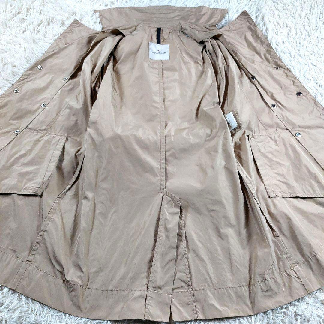 モンクレール マグノリア 大きめボタン ゆったりベルトナイロントレンチコート 2