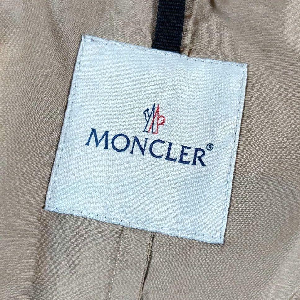 モンクレール マグノリア 大きめボタン ゆったりベルトナイロントレンチコート 2