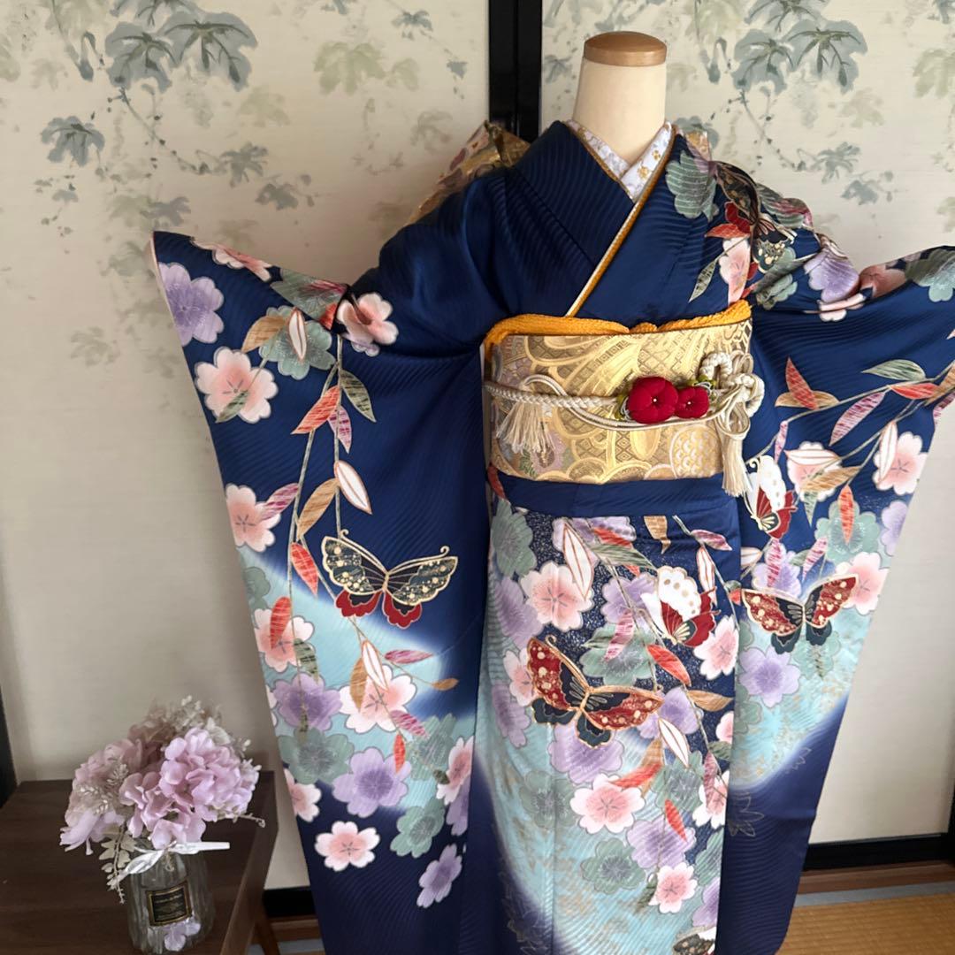 【最終価格】すっきり青地に蝶が素敵！振袖フルセット　成人式前撮り