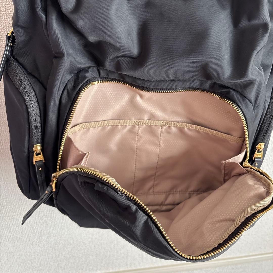 【yyy！！】TUMI バックパック ブラックxゴールド ビジネス 軽量