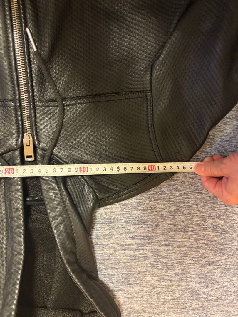 モカ ディーゼルラムレザーパーカー　サイズS ディンプル柄