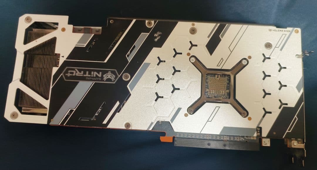 グラフィックボード・グラボ・ビデオカード SAPPHIRE NITRO+ RADEON RX 5700 XT 8G