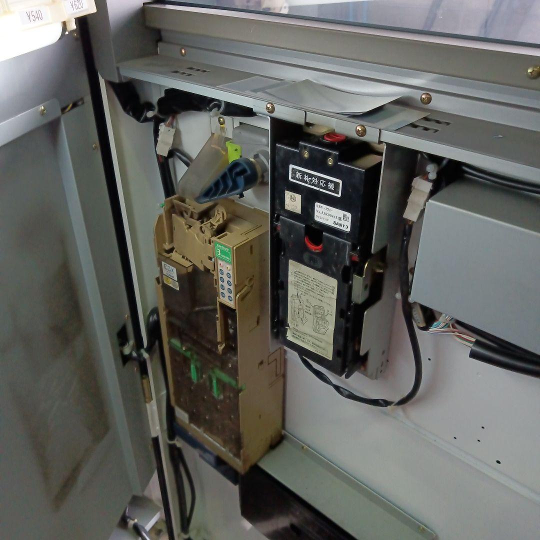 中古品タバコ自動販売機　トレカ自販機