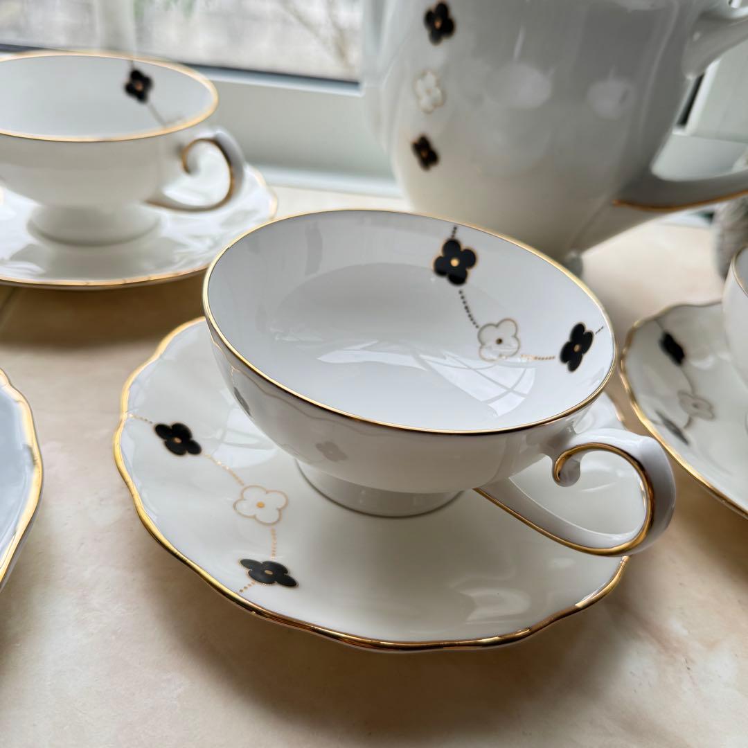 食器セット　ポット　高台カップ&ソーサー　ケーキ皿　アルハンブラ