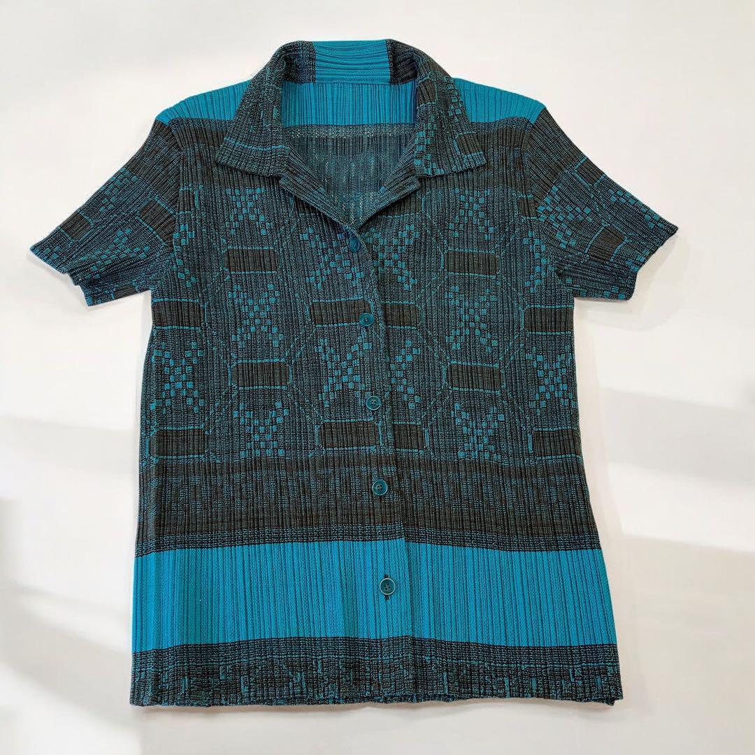 プリーツプリーズ イッセイミヤケ カットソー レディース　 シャツ 半袖 総柄