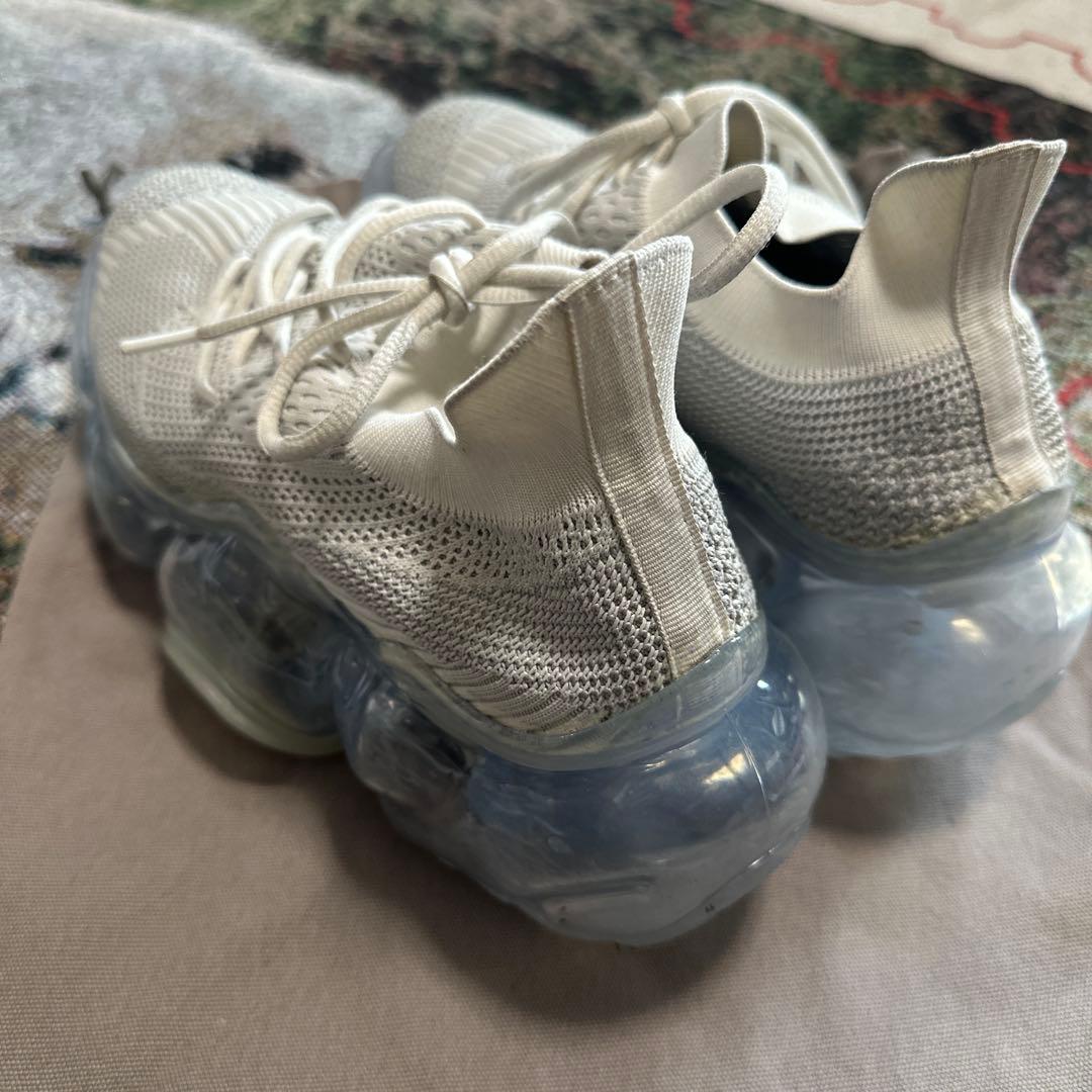 grounds スニーカー