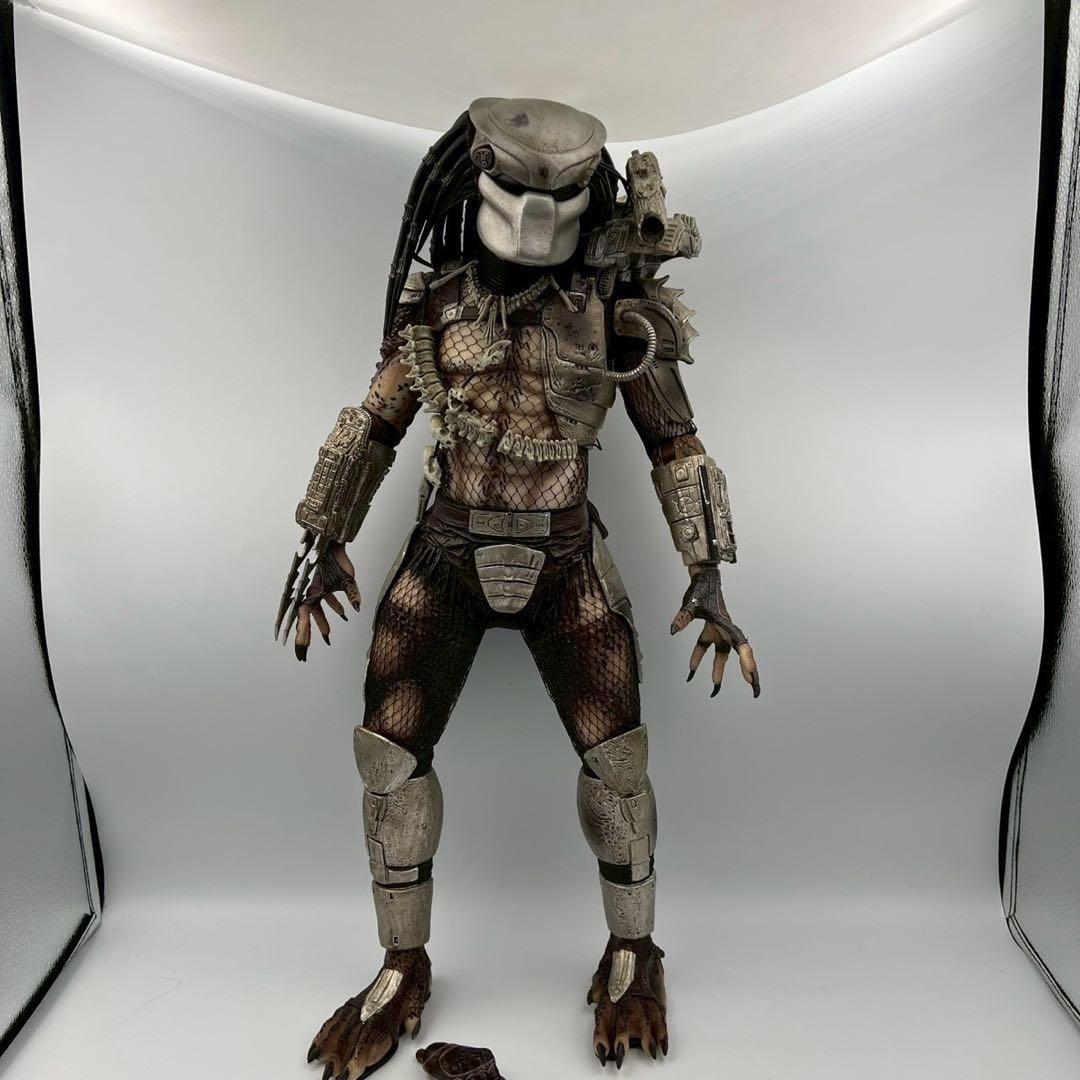 ネカ　プレデター　１/4　フィギュア　エイリアン　NECA