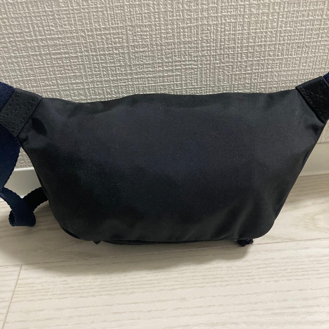 ✨未使用級✨BALENCIAGA　ウィール　ボディバッグ　ナイロン　デカロゴ　黒