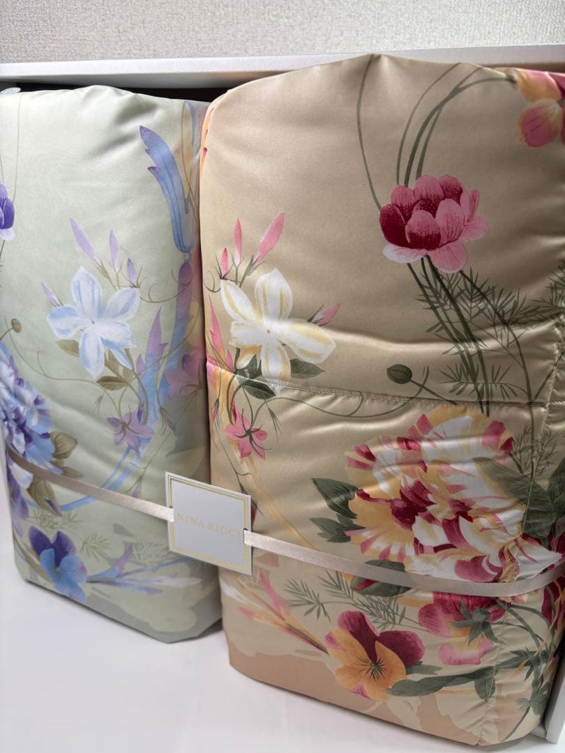 NINA RICCI ニナリッチ　洗える羽毛肌掛け布団2P 花柄　ペア