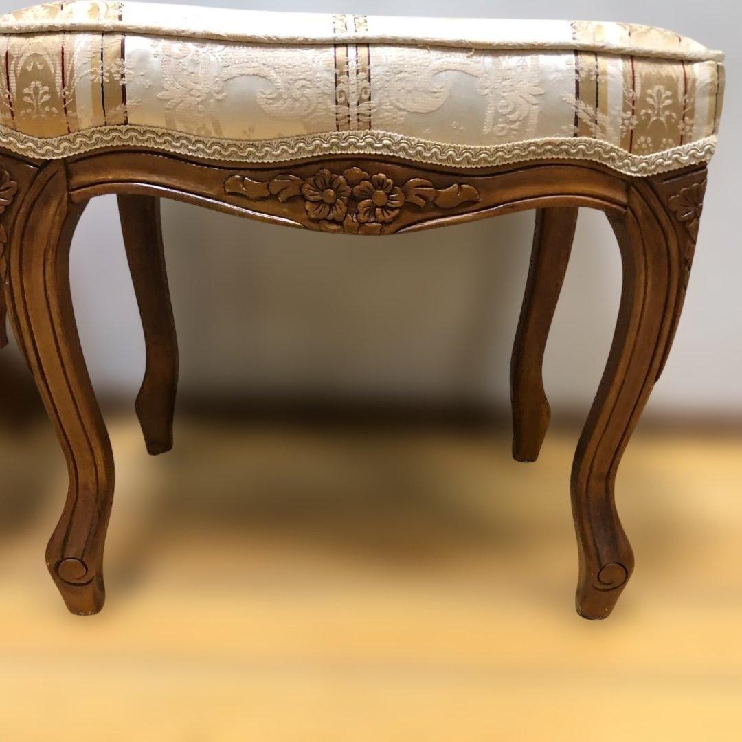 送料無料 猫脚クラシック調スツール2脚セット 彫刻入り木製フレーム 251229