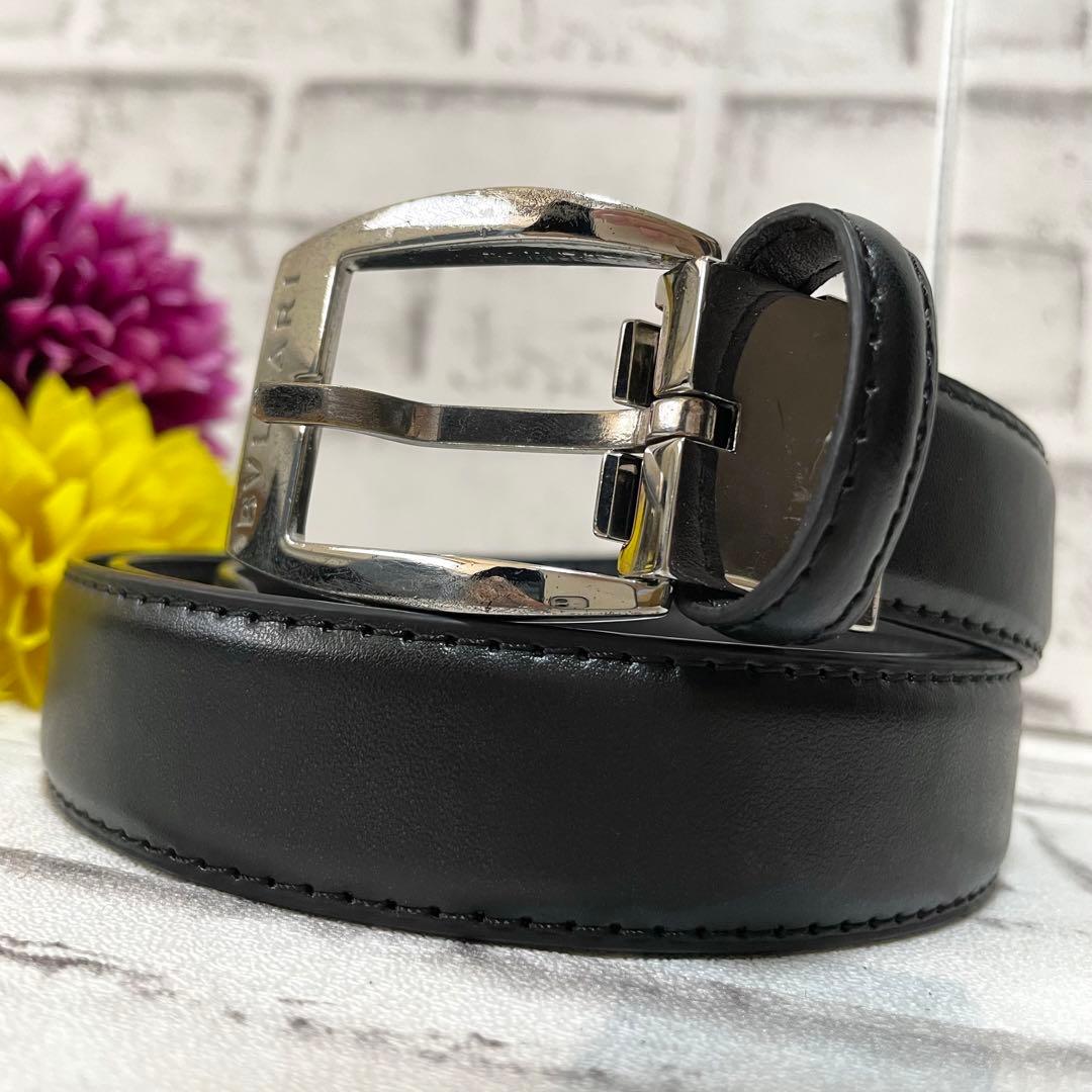極美品✨ブルガリ　ベルト　男女兼用　スクエアバックル　ハトメピン　ロゴ刻印　黒