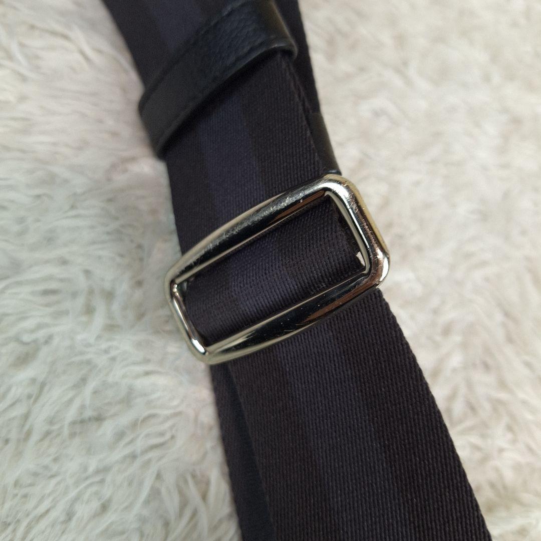 COACH　コーチ　メッセンジャーバッグ　レザー　シボ　ブラック