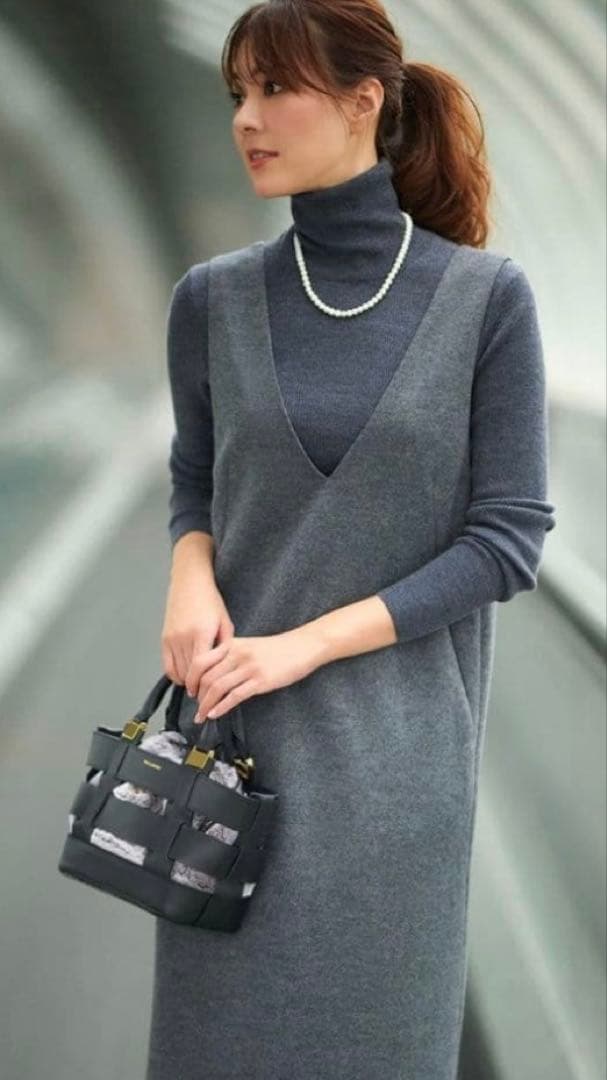 23区 ジャンパースカート グレー Vネック ワンピース 44