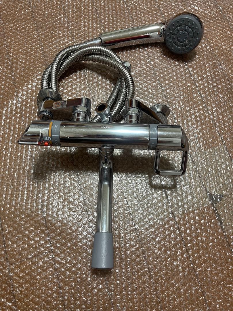 岩本 TOTO ∥ 壁付サーモスタット浴室用水栓TMG40CRXセット