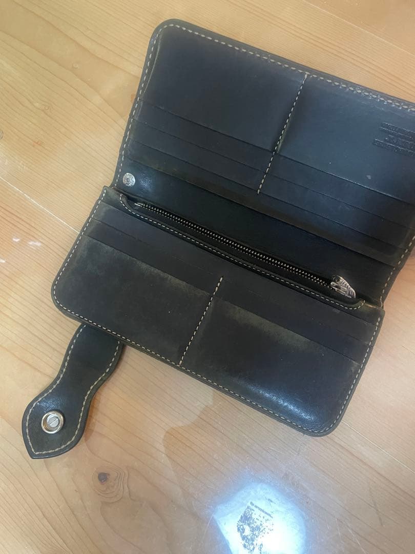 FUNNYファニー　パイソン　長財布　ベクターコンチョ