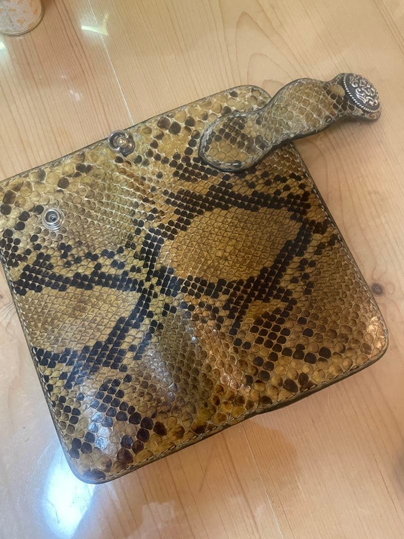 FUNNYファニー　パイソン　長財布　ベクターコンチョ